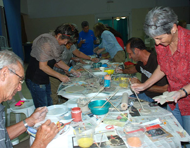 אוצרות קהילתית: פורחים בגיל